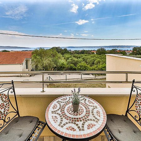 Stunning Apartment In Kastel Luksic With Wifi Kaštela Eksteriør billede